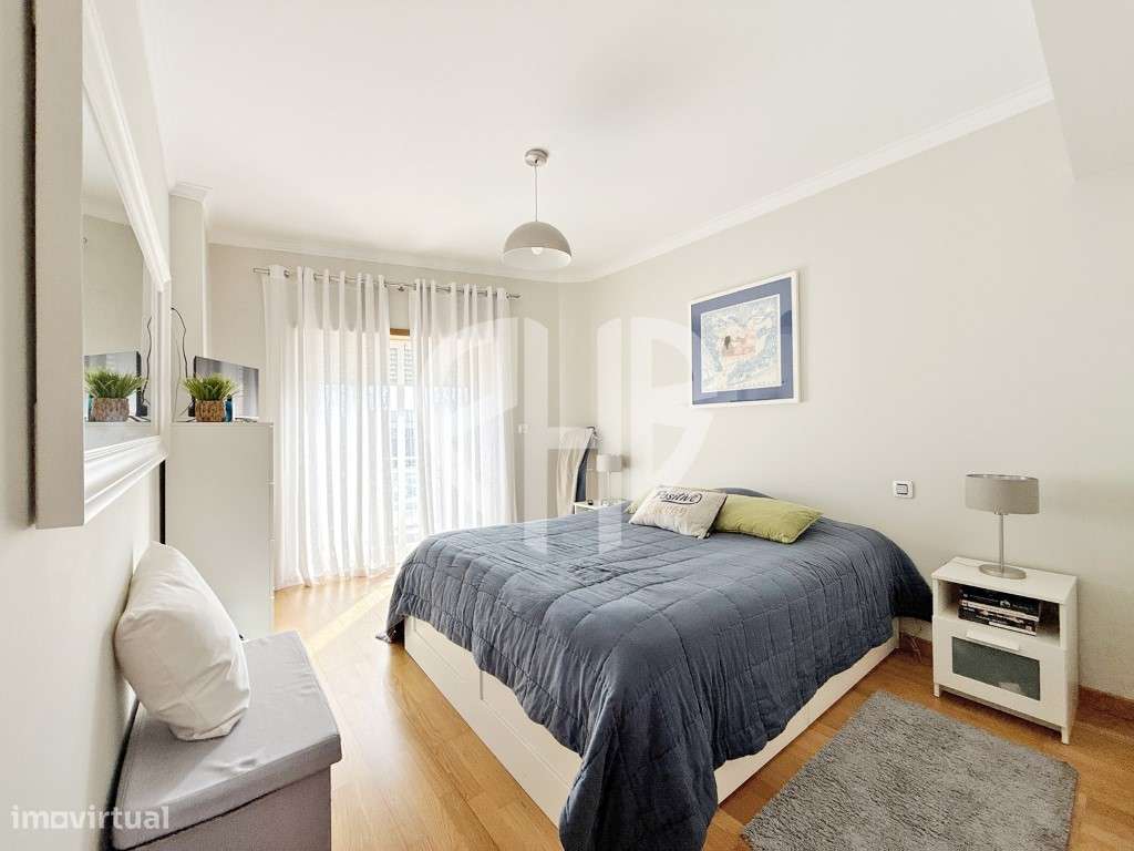 Apartamento T3 / C/Parqueamento // Santa Marta Corroios-40