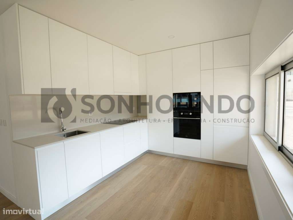 Apartamento T2 remodelado no centro de Gueifães.-18