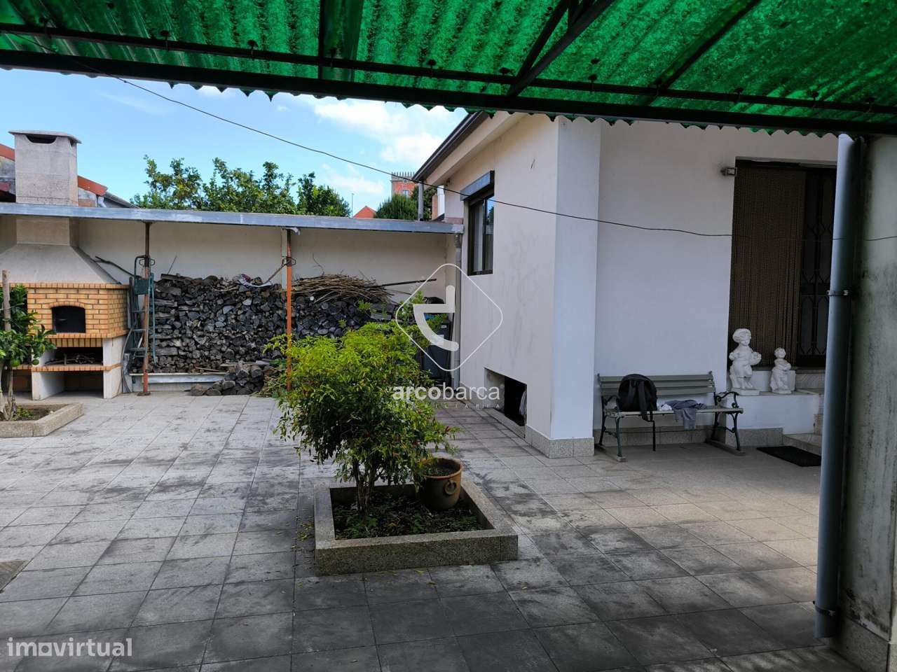 Moradia com 3 frentes e anexo T0 – Oportunidade Única - Grande imagem: 5/28