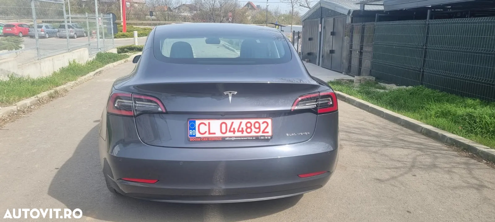 Tesla Model 3 - 6