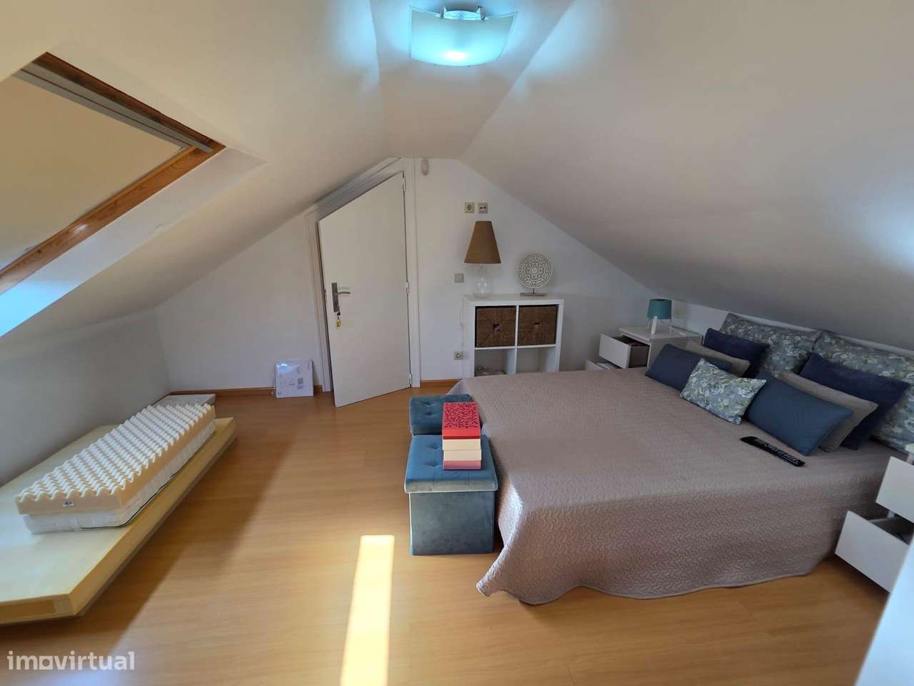 Moradia T2+1 com Anexo Independente, Jardim e Garagem – Rinchoa-41