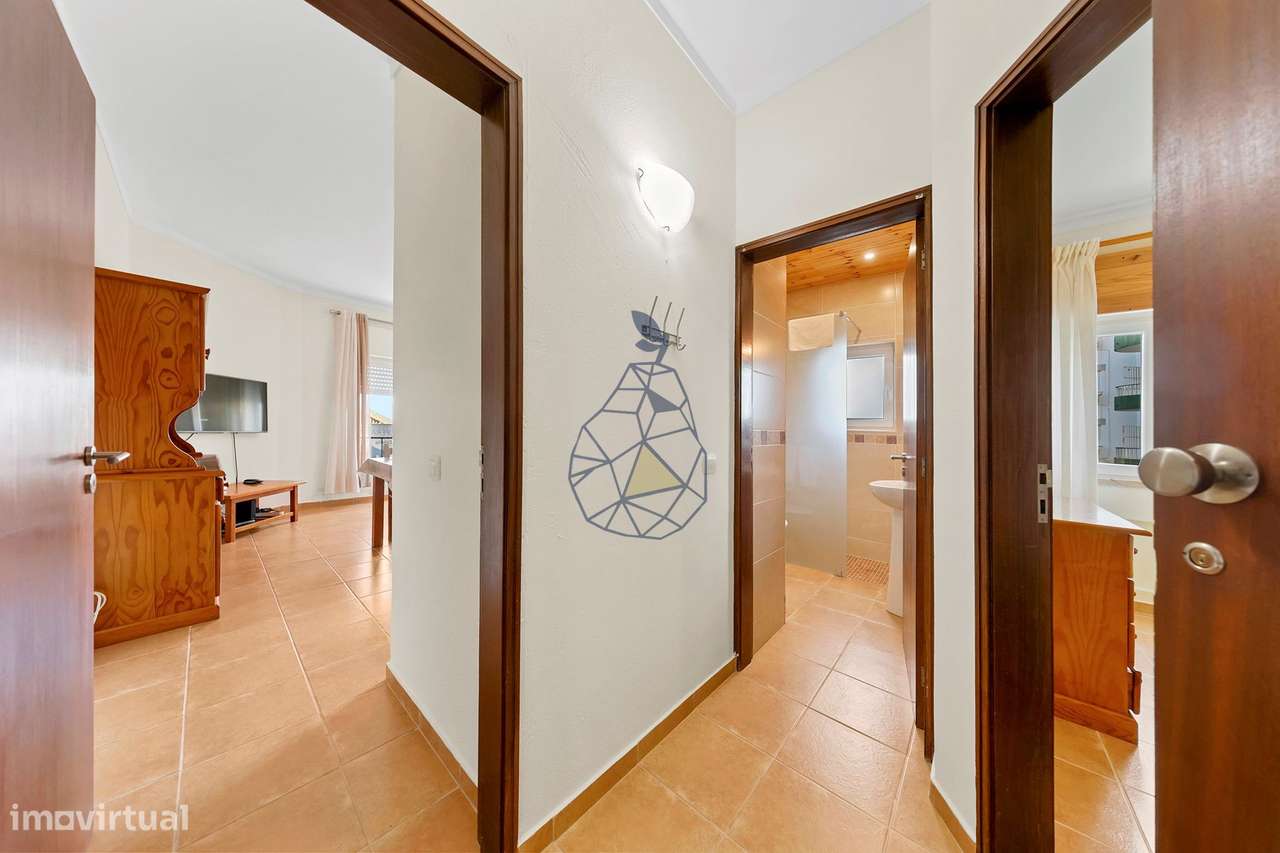 Apartamento T1 Renovado a dois passos do Areal da Praia da Rocha-8