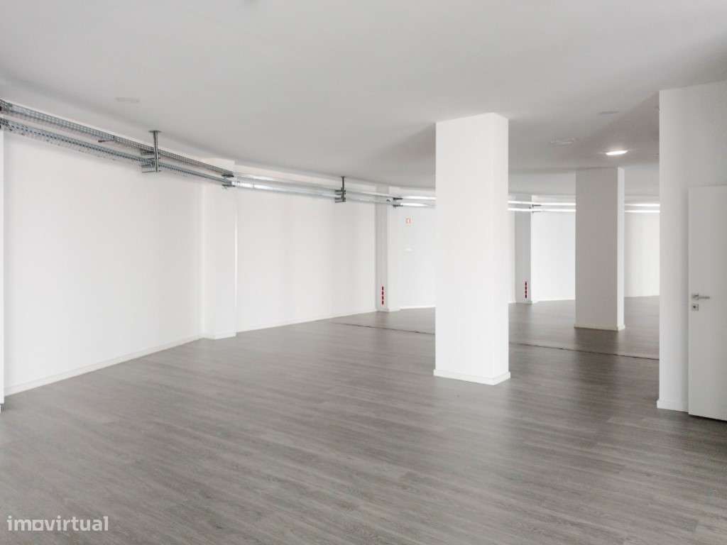 Loja em Braga com yield expectável de 7,5%! - Grande imagem: 1/17