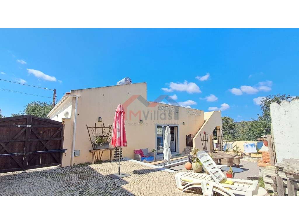 Moradia V2 Renovada com 2 anexos - Salir-31