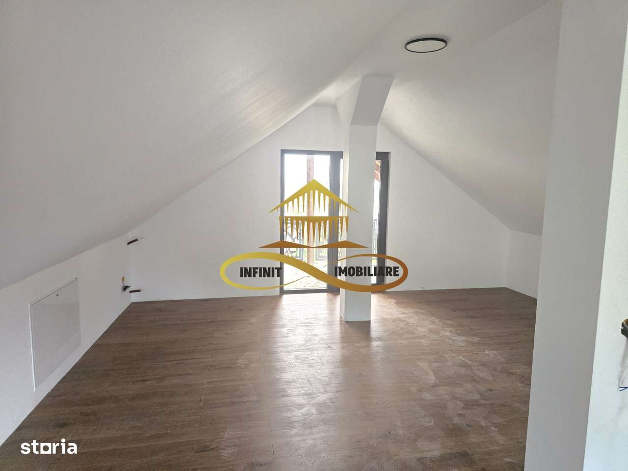 Casa/ VILA de vanzare in Margineni-9