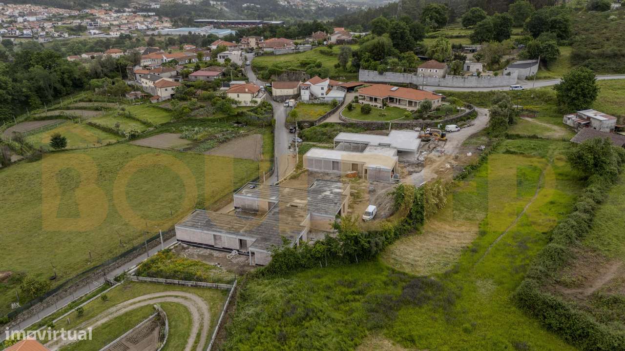 Moradia T3+1 em Galegos-9