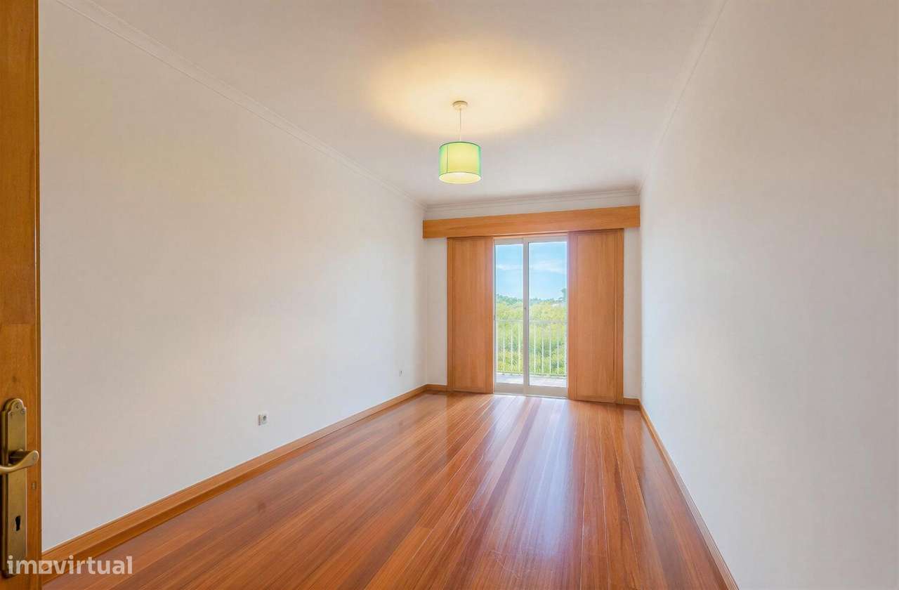 Apartamento T3 com 2 Frentes, Varandas em Vila do Conde-9