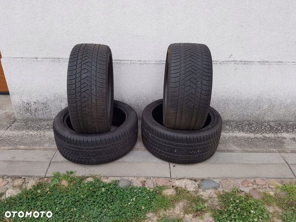 PIRELLI SCORPION WINTER 305/35 R21 6mm TYŁ 2020 - 1