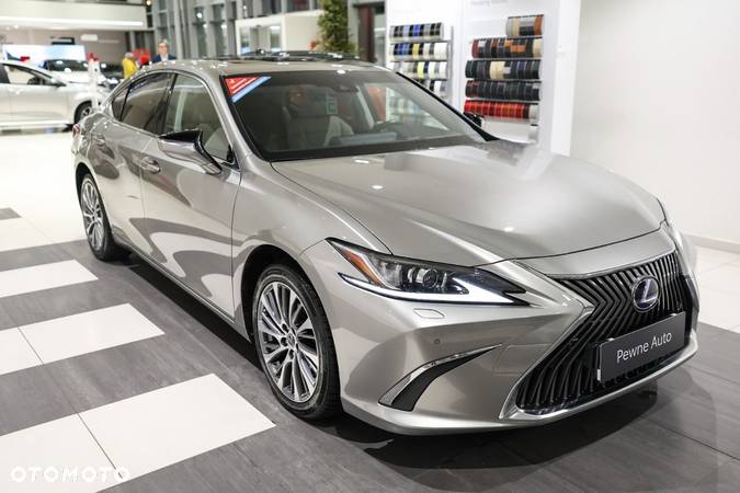 Lexus ES - 2