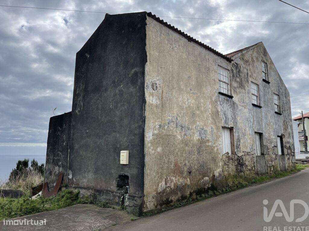 Casa T7 em Ribeira Seca de 179,00 m2 - Grande imagem: 2/16