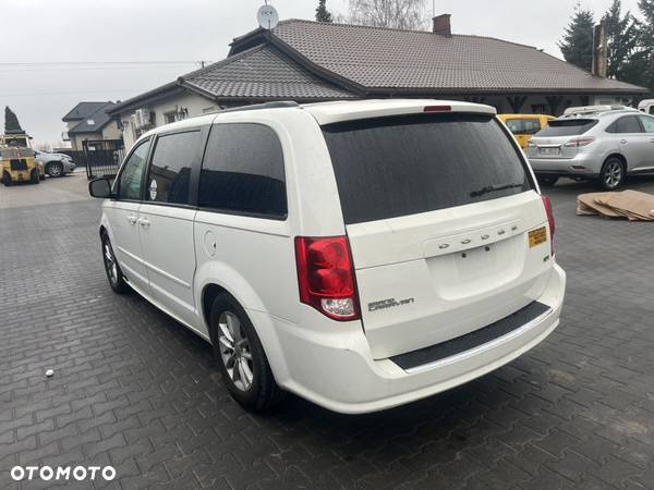 Dodge Grand Caravan 3.6 R/T - 9