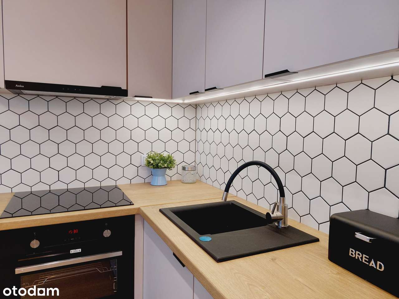 3 pokoje, wysoka jakość, klimatyzacja, widok na panoramę Warszawy - Pełny obrazek: 3/9