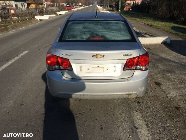 MOTOR CHEVROLET CRUZE 2011 1.6 BENZINA EUR0 5 cutie manuala 5+1 orice piesa disponibila - 5