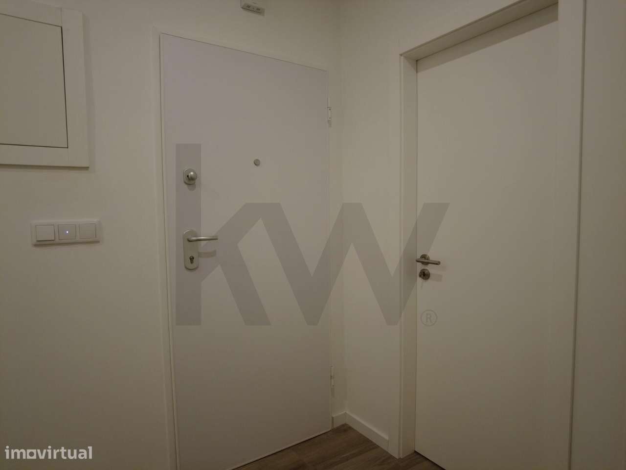 Apartamento T2, remodelado, Barreiro-2