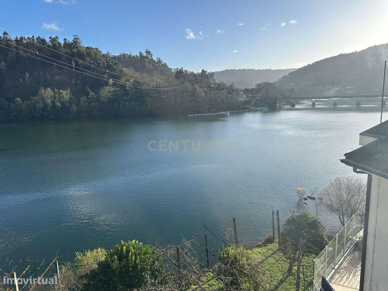 Propriedade única no geres , duas casas com acesso ao rio (No rio Cald-15