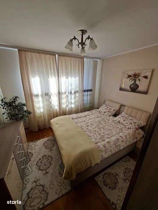 Tudor - Vanzare apartament 3 camere - Str. Livezeni-0