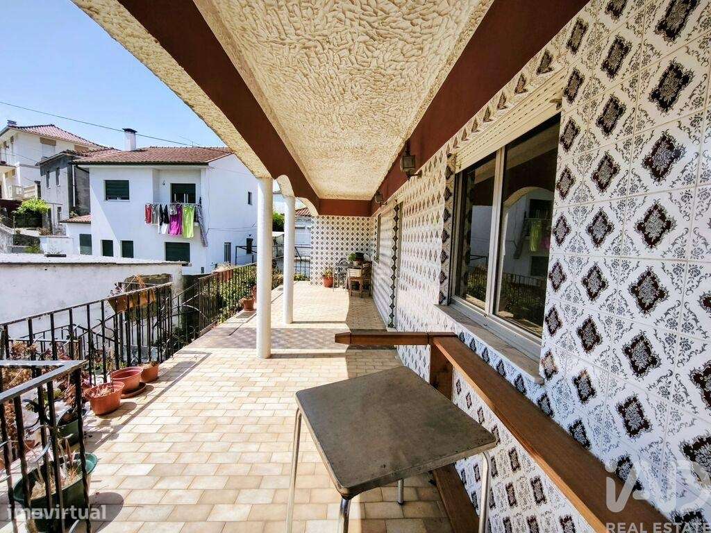 Moradia bi-familiar T6 em Viana do Castelo e Meadela de 227 m2-7