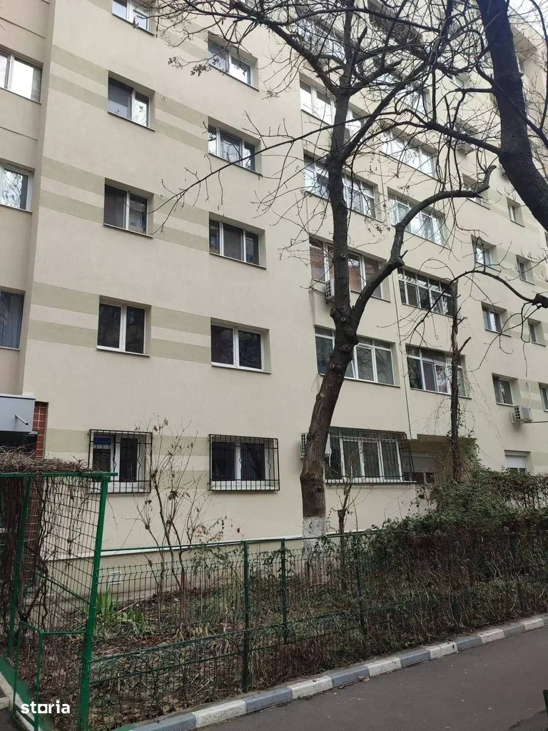 Apartament De Vanzare 2  camere | Lacul Tei | Balcon