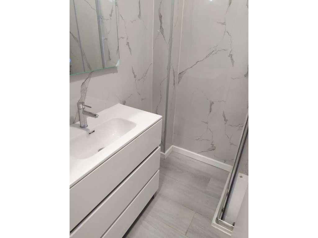 T1 totalmente remodelado na Amadora - Centro-13