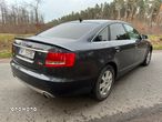 Audi A6 2.4 - 4