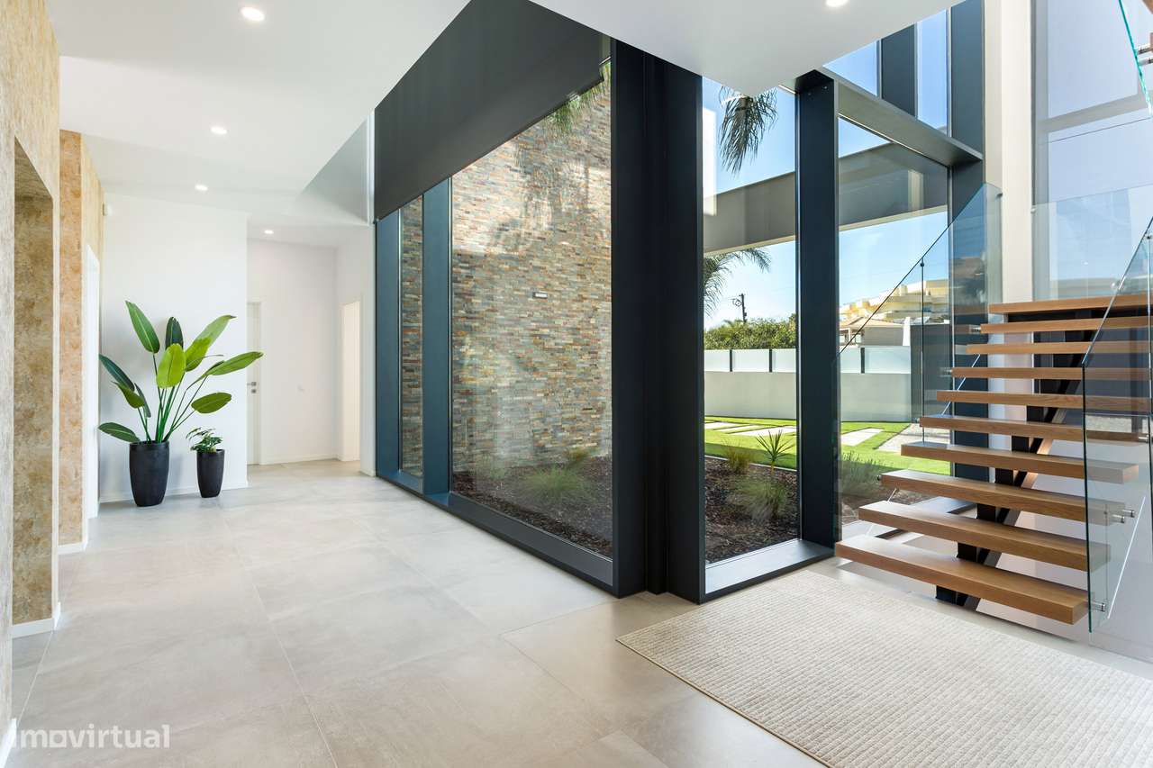 Moradia nova de luxo com vista mar a 250m da praia, vendida mobilada - Grande imagem: 5/60