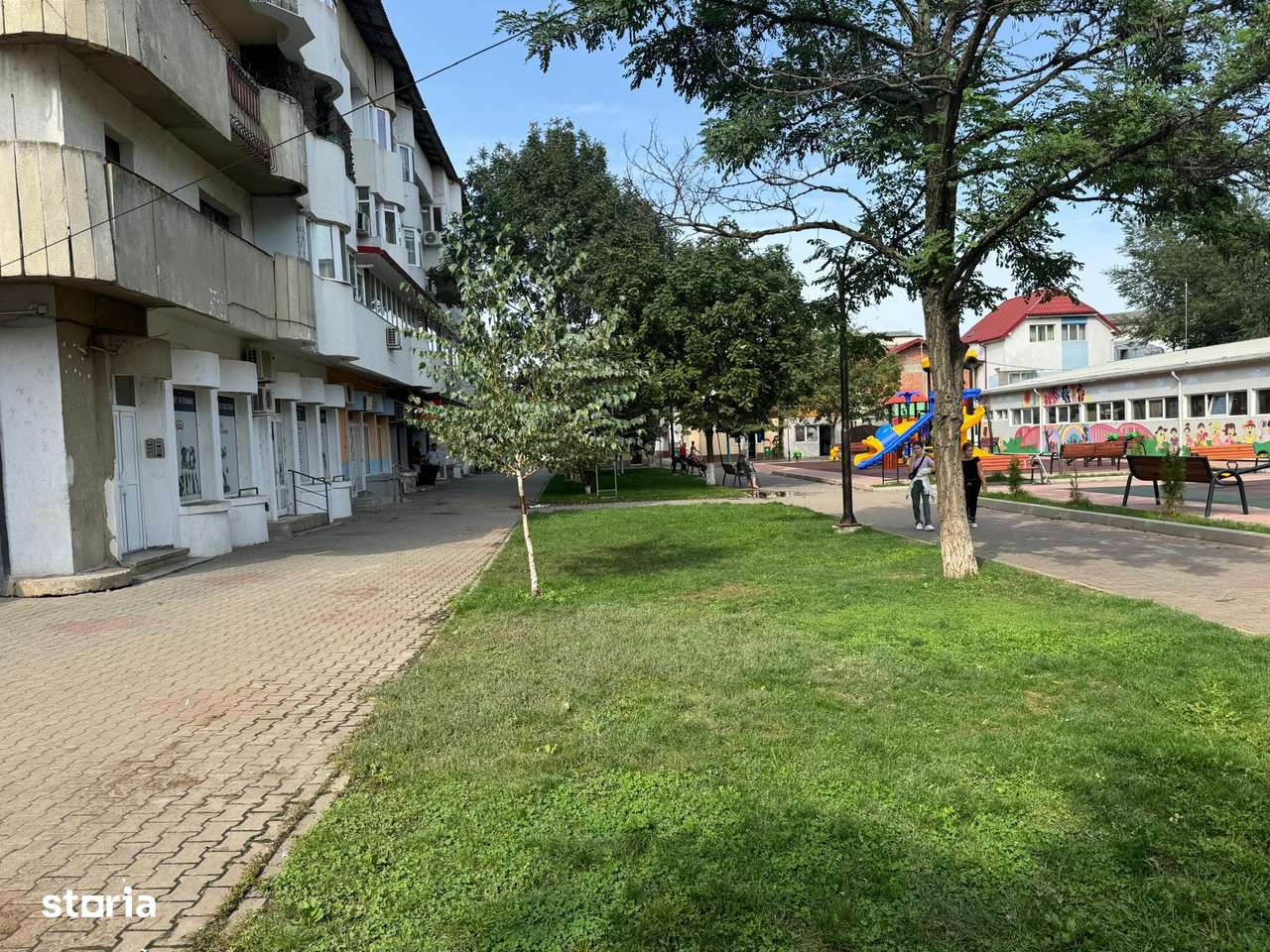 Spatiu comercial de vânzare – Centru – Dancu-1