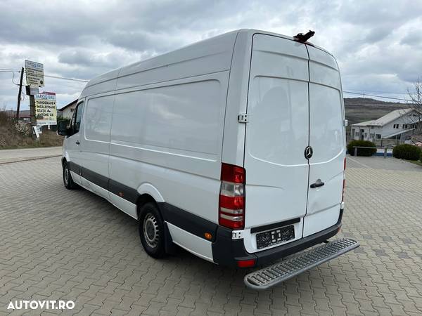 Mercedes-Benz Sprinter - 5