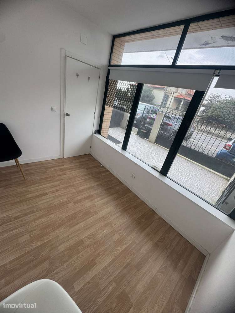 Gabinete para alugar em Águas Santas - Grande imagem: 2/7