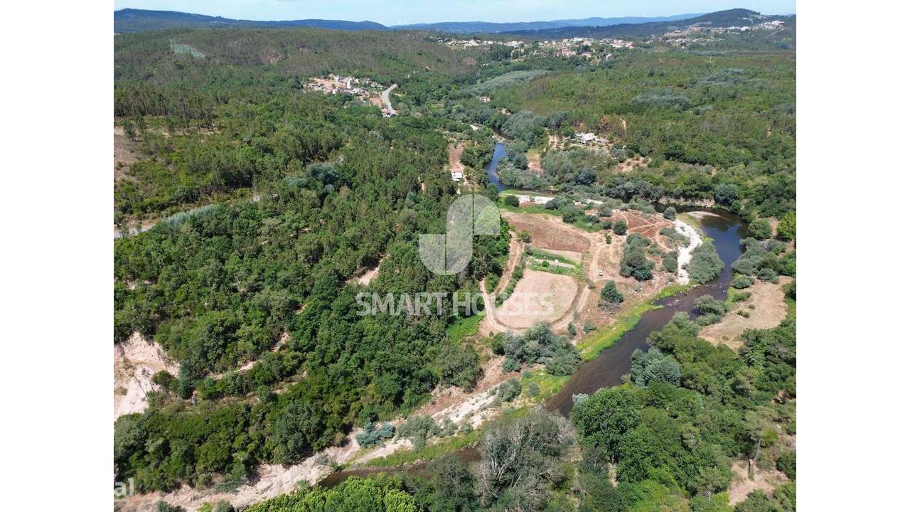 Quinta junto a Rio Alva c/ moradia T3-34