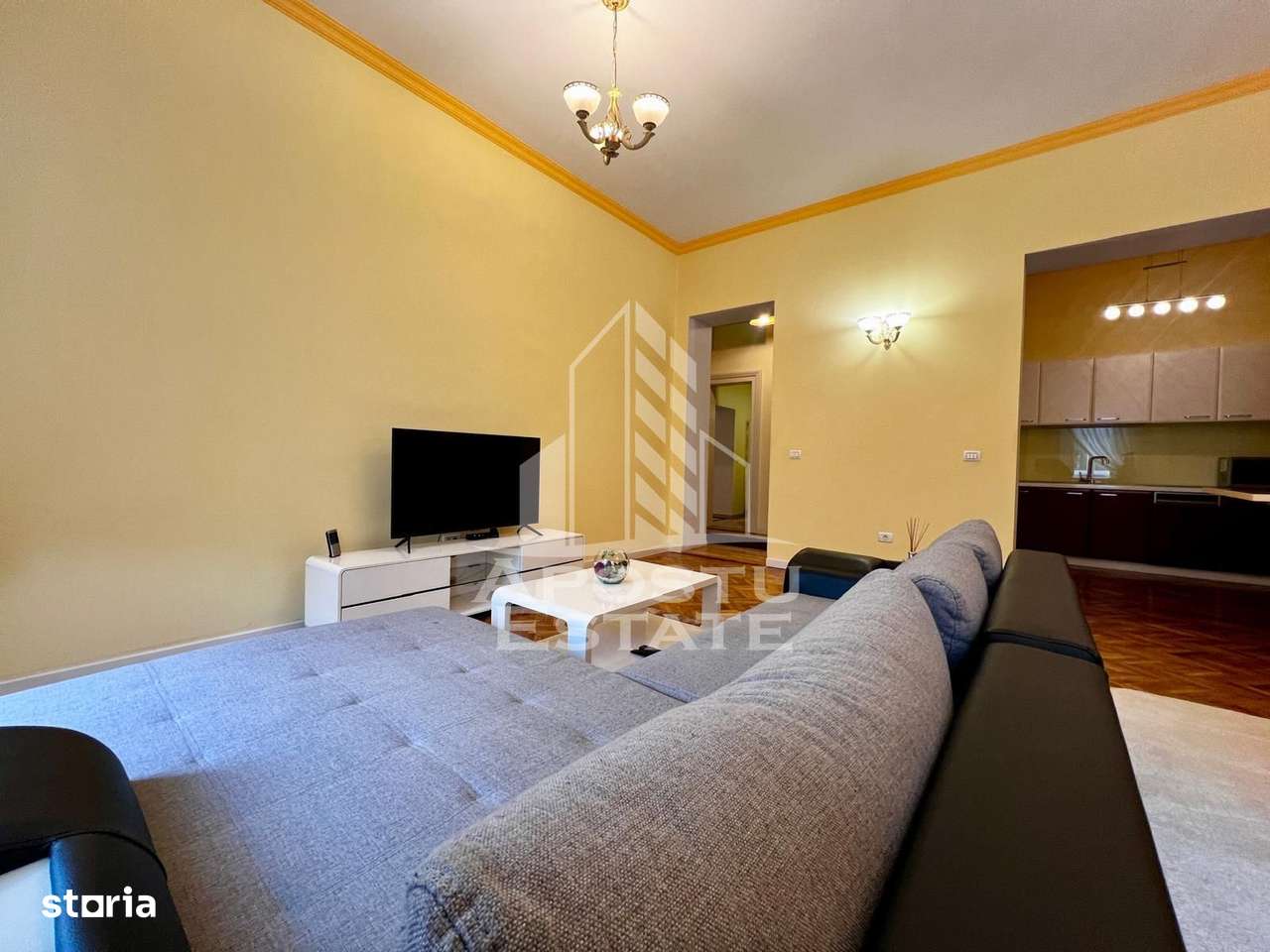 Apartament 3 camere, centrala proprie, zona Centrala - Imagine principală: 1/12