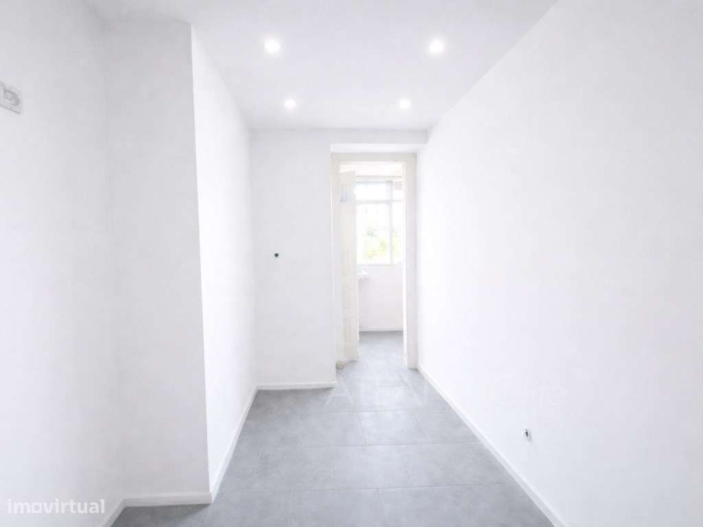 T3 Totalmente Remodelado no Centro de Queluz-2