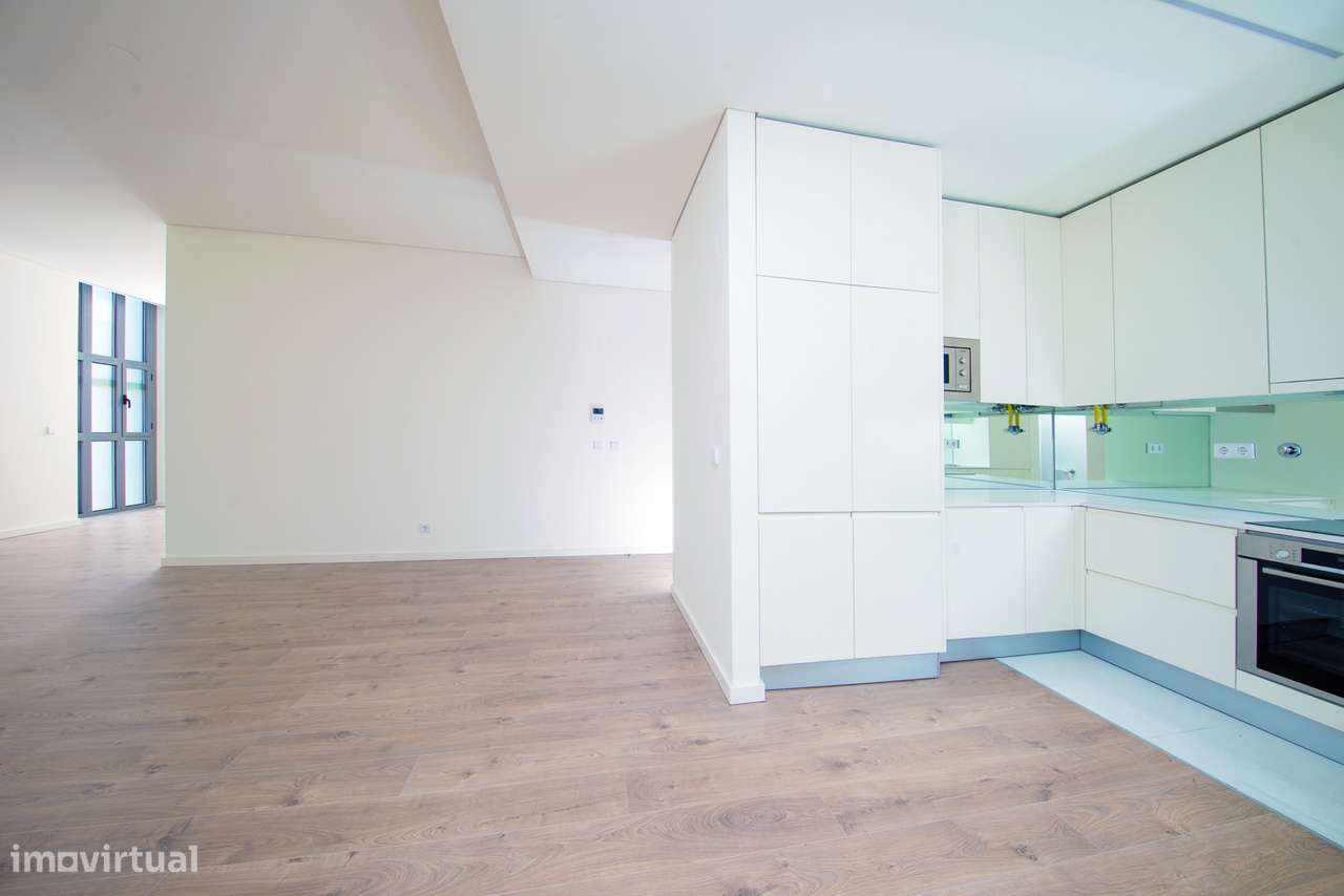 Apartamento T2 de Arquitetura Contemporânea no Coração de Leiria - Grande imagem: 4/25