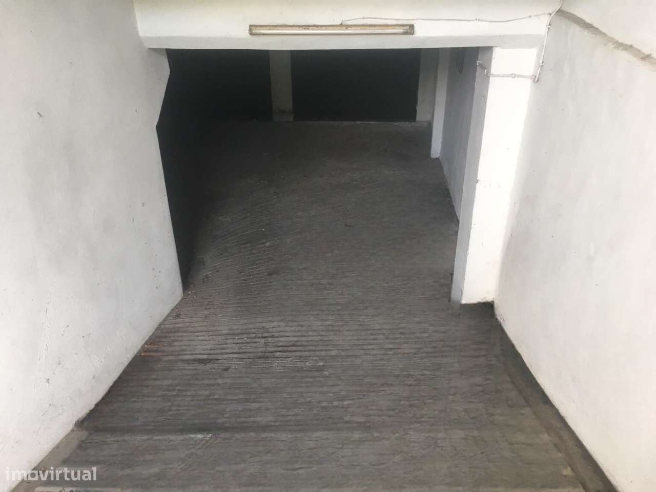 Armazém/Garagem Individual com 14m2 - Rua do Agro - Vila Nova de Gaia - Grande imagem: 4/18