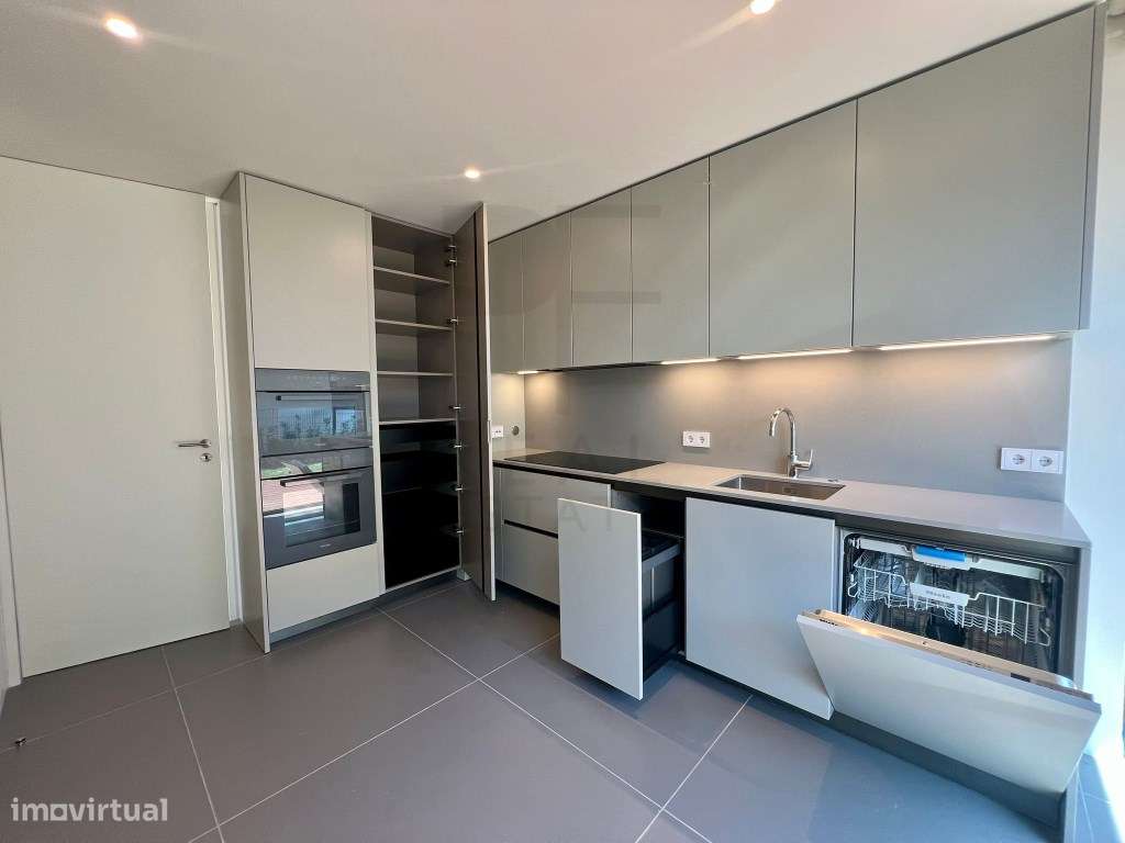 Moradia Isolada T4 Condomínio Fechado com piscina privativa em Birr...-12