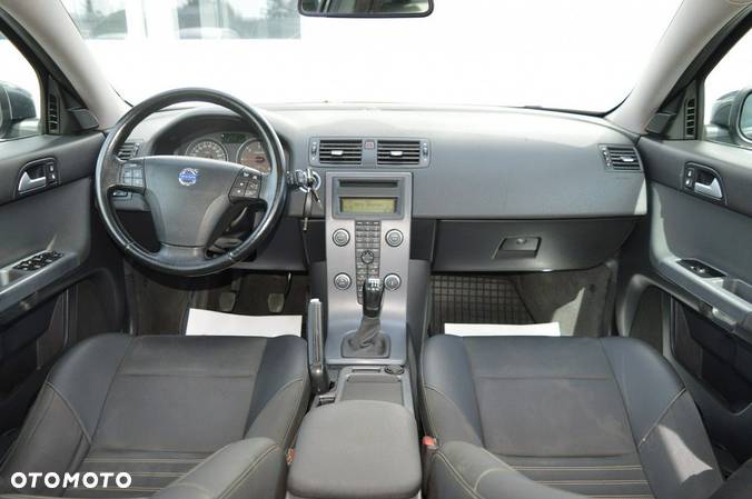 Volvo V50 - 2