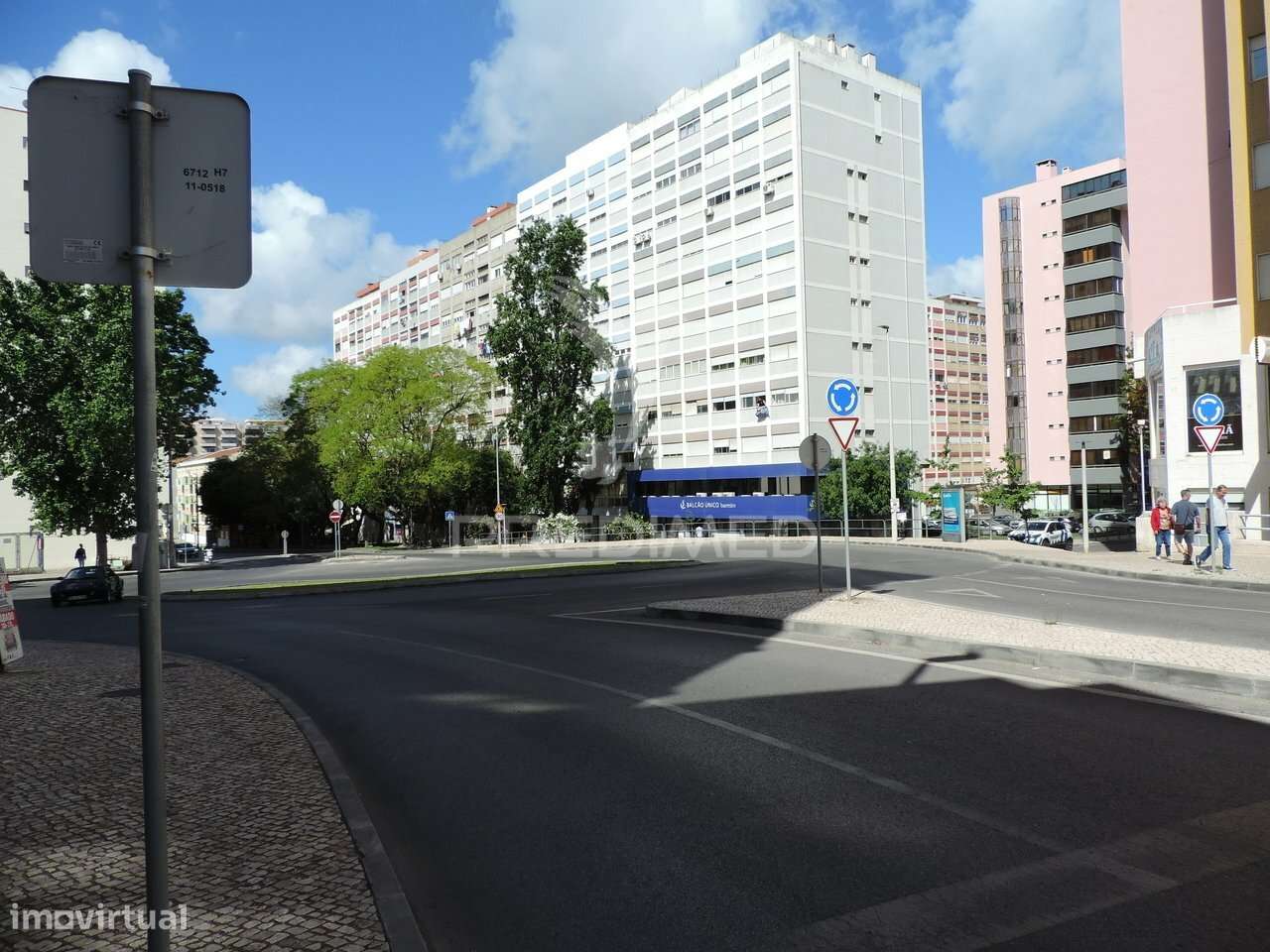 Dois Lugares de Estacionamento (1+1) - Edifício do Bocage (Barreiro) - Grande imagem: 4/15