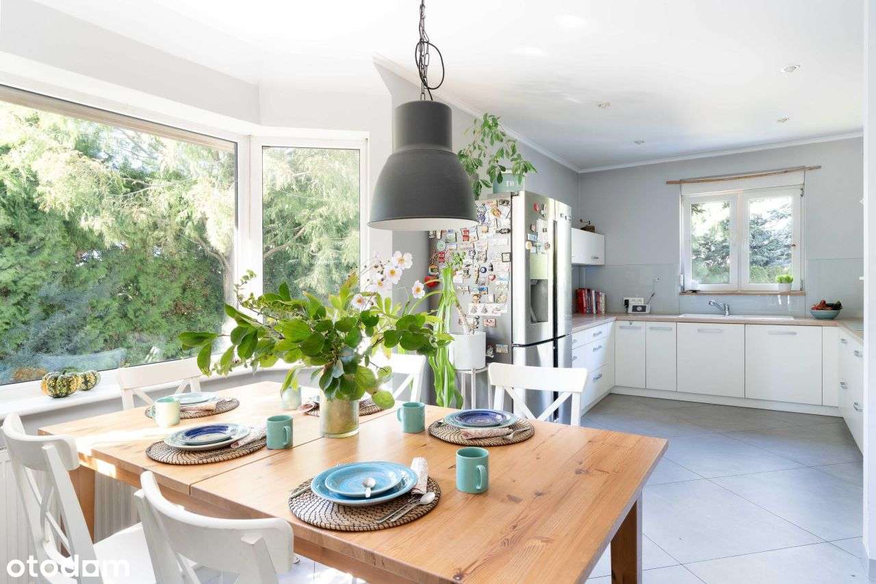 Podmiejski komfort-wygodny parterowy dom z ogrodem-0