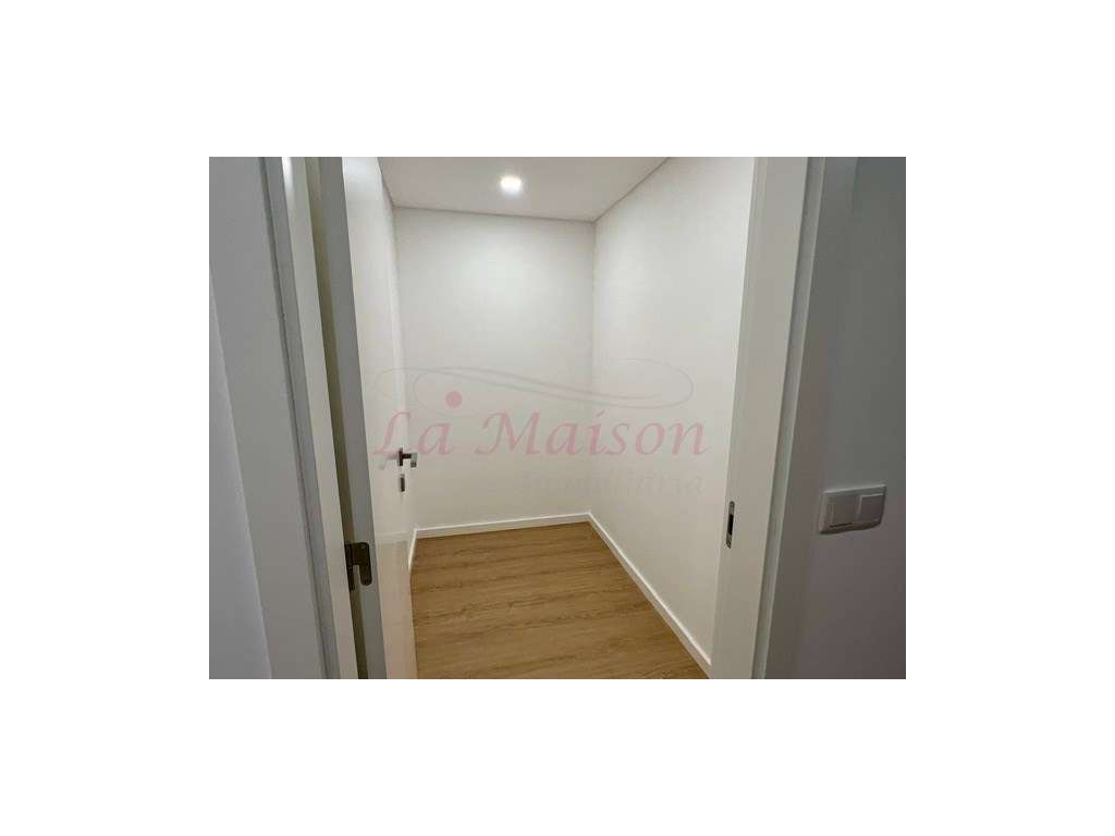 Moradia V5 no centro de Loures-34