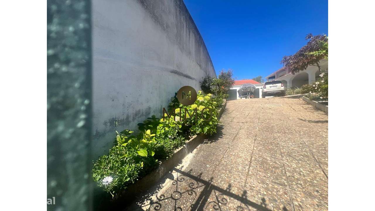 Moradia para Restaurar em Manique de Baixo-2