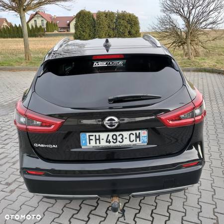 Nissan Qashqai 1.7 dCi TEKNA - 18