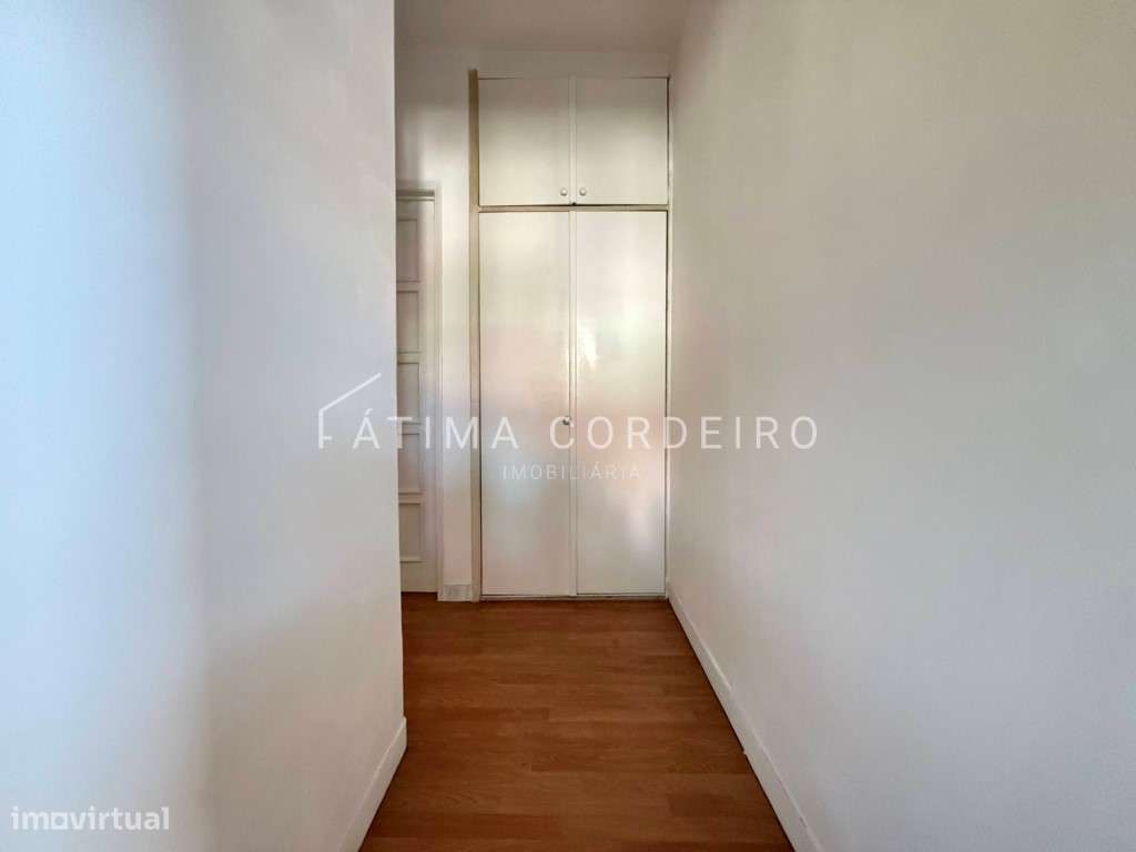 T2 situado a poucos minutos da Praça Gil Vicente-16