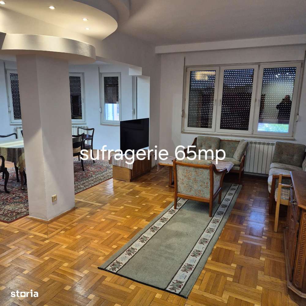 Marghita-Vânzare apartament 5 camere,3 băi,224 mp utili - Imagine principală: 4/17