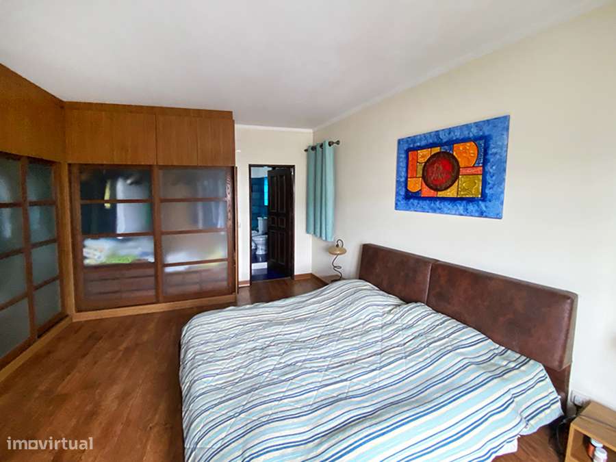 Grande moradia T5+1, piscina, jardim, garagem, sótão e anexo, Peniche-10