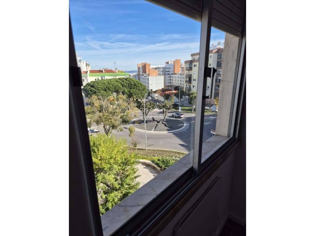Apartamento T3 com vista esplendorosa-23