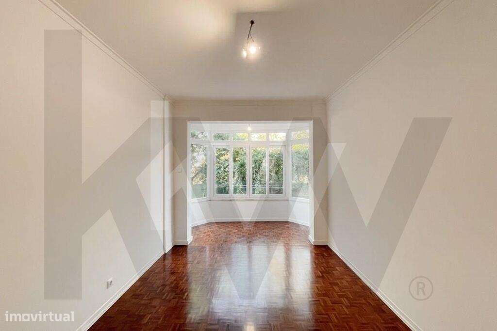 Viver Junto ao Rio  - Apartamento T1 Remodelado em Algés - Grande imagem: 4/33