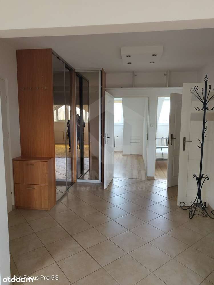 3 pokoje ul. Pużaka niski blok bdb standard-6