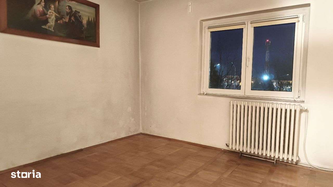 Apartament 4 camere, zona Progresul, et.2-18