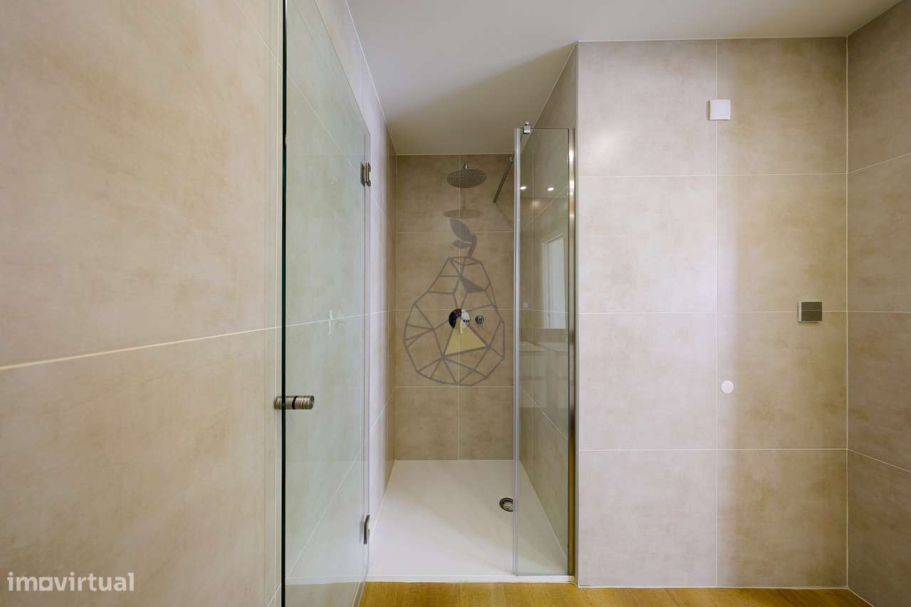 Apartamento com dois quartos , dois lugares de estacionamento e Piscin-25