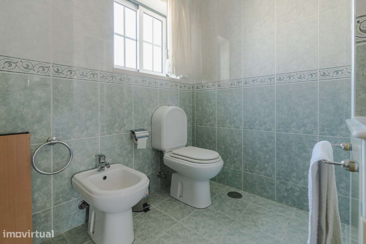 Moradia Isolada T4 / Casal de Matos / Leiria-9