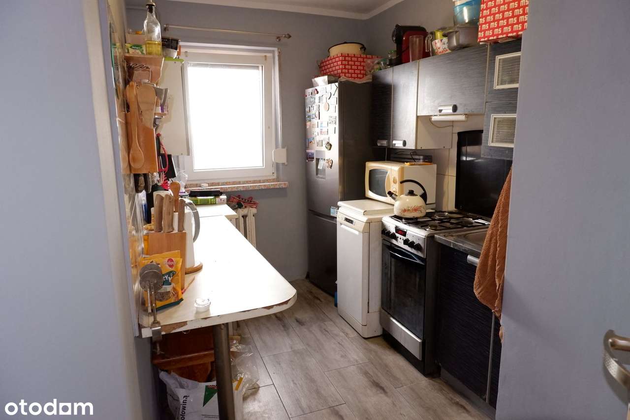 Trzypokojowe mieszkanie w bloku !!-9